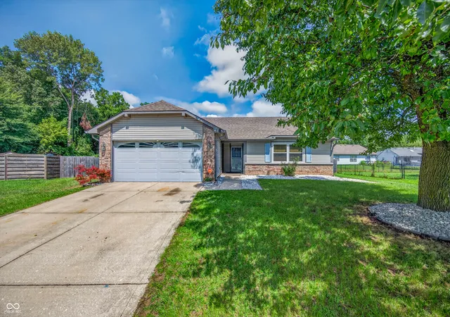 1st image of 6122 Carrie Pl, Indianapolis, IN 46237 | MLS# 22121727