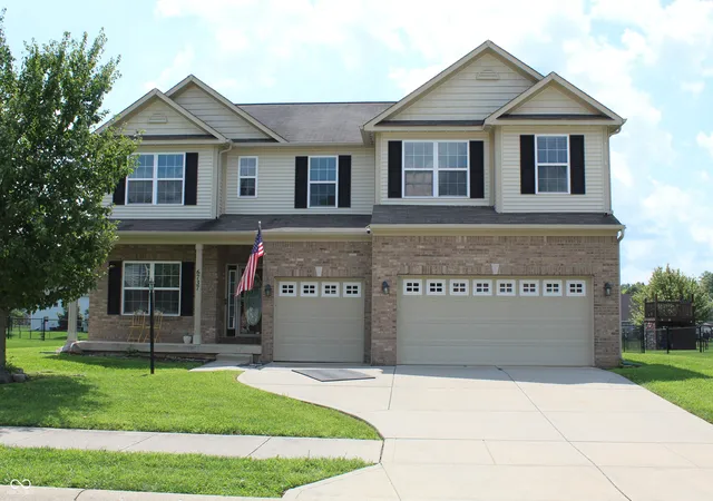 1st image of 6737 Wilmot Ln, Avon, IN 46123 | MLS# 22121759