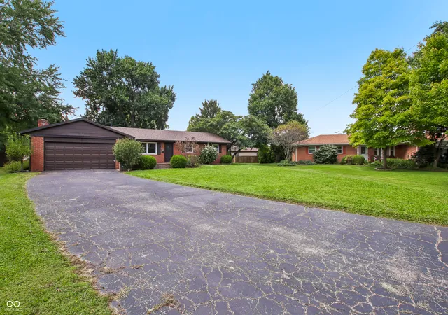 2nd image of 52 N Dawn Dr, Franklin, IN 46131 | MLS# 22121780