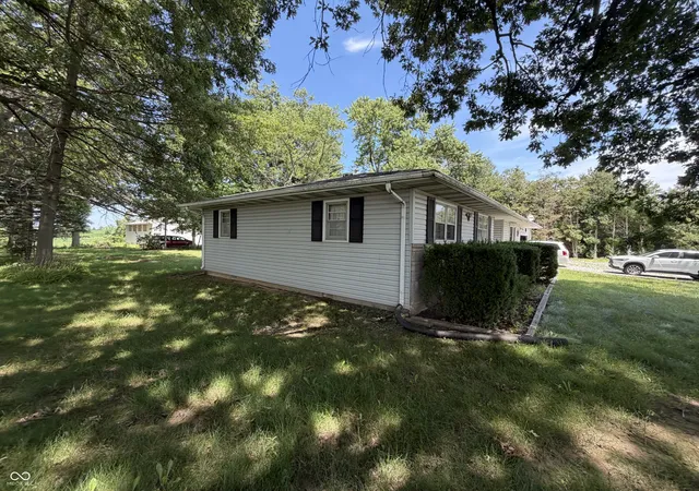 2nd image of 10106 State Road 26 Road E, Lafayette, IN 47905 | MLS# 22121796
