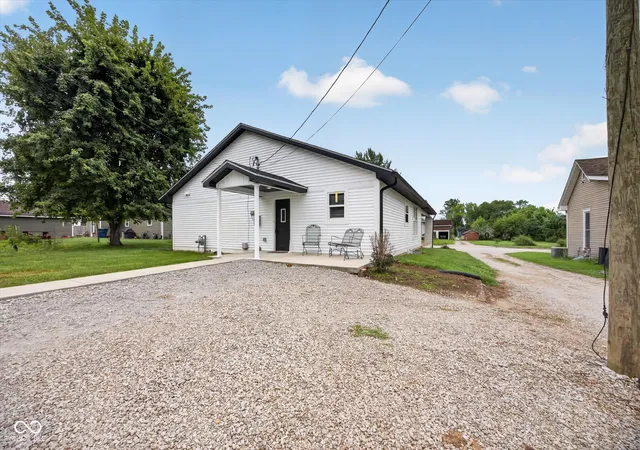 4th image of 960 E Morgan St, Martinsville, IN 46151 | MLS# 22121802