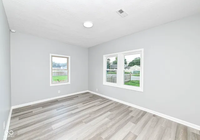 4th image of 57 E Troy Ave, Indianapolis, IN 46225 | MLS# 22121815