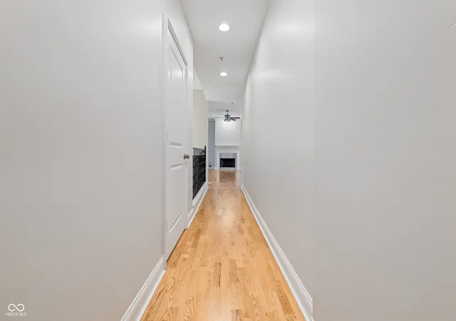 5th image of 450 E Ohio St #202, Indianapolis, IN 46204 | MLS# 22121833