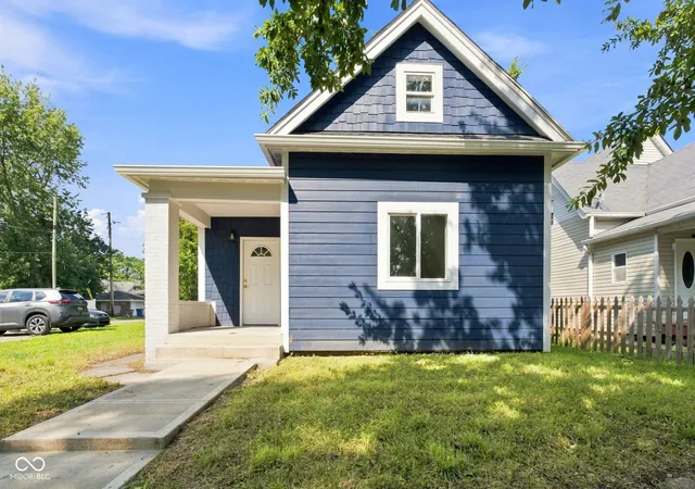 1st image of 208 N Tacoma Ave, Indianapolis, IN 46201 | MLS# 22121835