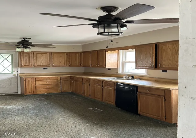 Photo 4 of Single family home for sale at 1105 Randolph Ave, Alexandria, IN 46001 | MLS# 22121865 | Listing updated on 2026-10-20
