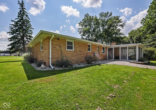 4th image of 1128 E School St, Anderson, IN 46012 | MLS# 22121886