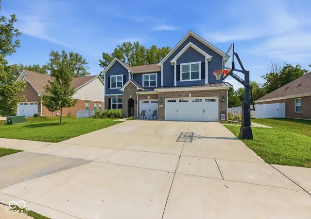 2nd image of 1368 Bontrager Ln, Shelbyville, IN 46176 | MLS# 22121887