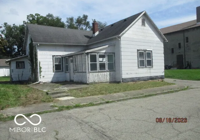 1st image of 1316 Sycamore St, Anderson, IN 46016 | MLS# 22121889