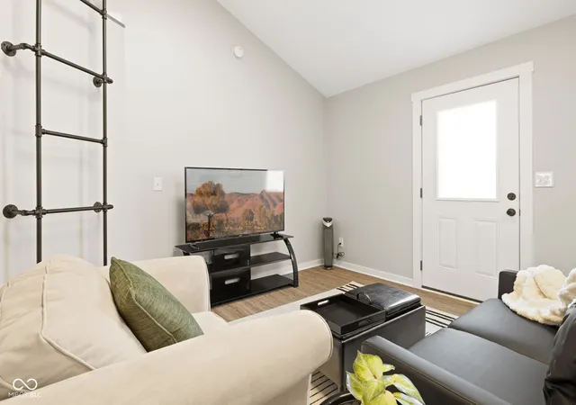 Photo 5 of Single family home for sale at 611 S Harrison St, Alexandria, IN 46001 | MLS# 22123331 | Listing updated on 2026-09-01