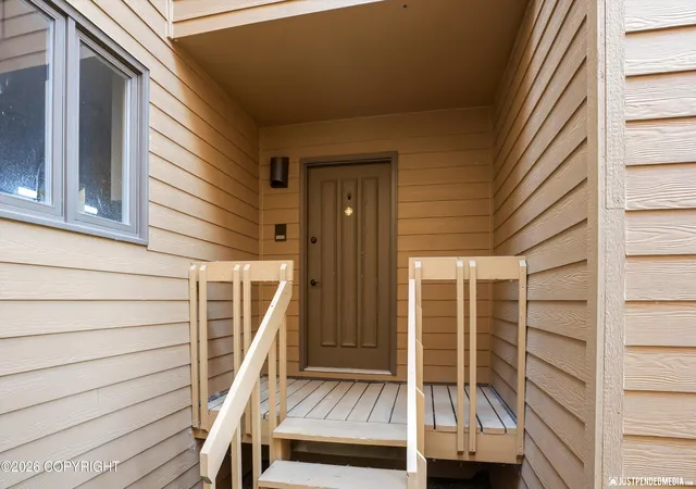 Photo 59 of Sale Pending at 6622 Lakeway Dr, Anchorage, AK 99502 | MLS# 26-9728 | Listing updated on 2026-08-16
