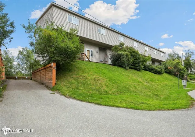 Photo 2 of Multi family home for sale at 1072 E Westpoint Dr #5, Wasilla, AK 99654 | MLS# 26-9800 | Listing updated on 2026-09-11
