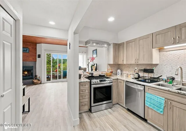 Photo 4 of Multi family home for sale at 1072 E Westpoint Dr #5, Wasilla, AK 99654 | MLS# 26-9800 | Listing updated on 2026-09-11