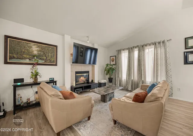 Photo 3 of Sale Pending at 1532 Moss Crk Ave, Anchorage, AK 99507 | MLS# 26-9878 | Listing updated on 2026-08-28