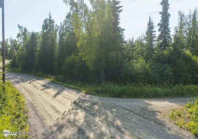 Photo 2 of Land for sale at 53330 Stol Rd, Clam Gulch, AK 99568 | MLS# 26-10288 | Listing updated on 2026-08-13