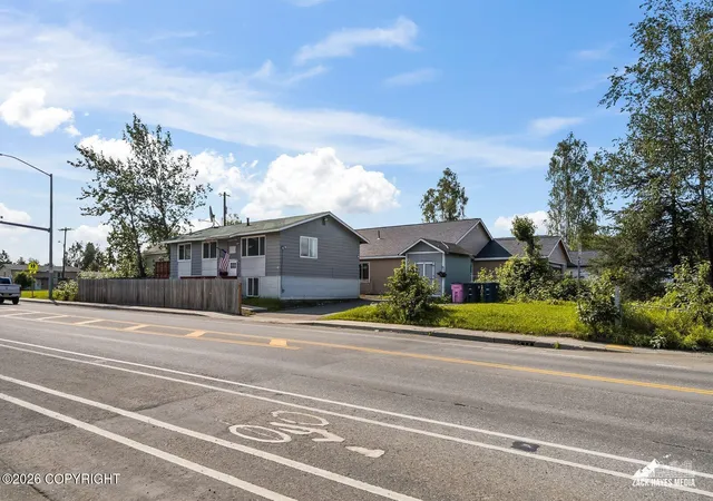 31st image of 354 Pine St, Anchorage, AK 99508 | MLS# 26-10064