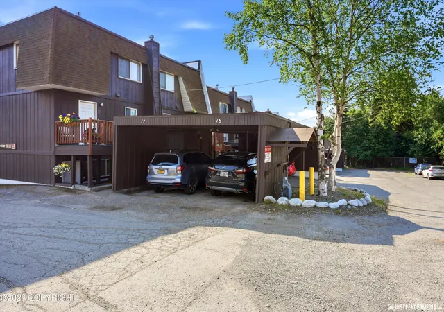 3rd image of 9336 Blackberry St #16, Anchorage, AK 99502 | MLS# 26-10312