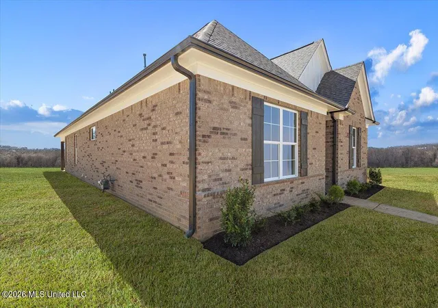 Photo 2 of Single family home for sale at 457 Sunflower St, Nesbit, MS 38651 | MLS# 4156593 | Listing updated on 2026-08-13