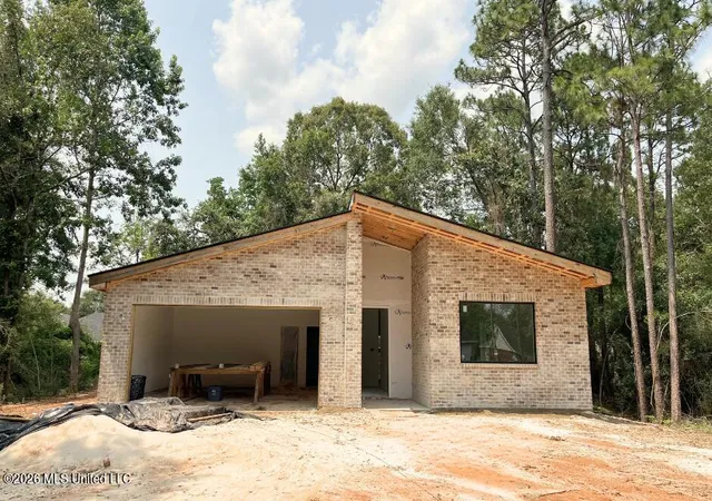 1st image of 116 Pinedale Dr, Carriere, MS 39426 | MLS# 4156361