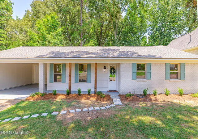 Photo 3 of Sale Pending at 1209 Laurelwood Dr, Clinton, MS 39056 | MLS# 4156482 | Listing updated on 2026-09-05