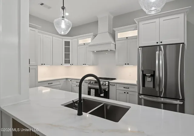 5th image of 21794 Oak Terrace Dr, Gulfport, MS 39503 | MLS# 4157103
