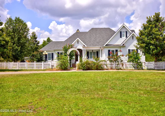Photo 1 of Single family home for sale at 5037 Longbow Dr, Kiln, MS 39556 | MLS# 4158023 | Listing updated on 2026-08-17