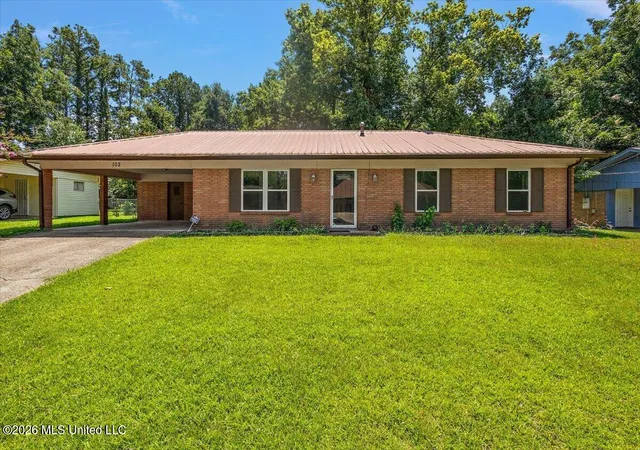 1st image of 102 Belva Dr, Vicksburg, MS 39180 | MLS# 4158004