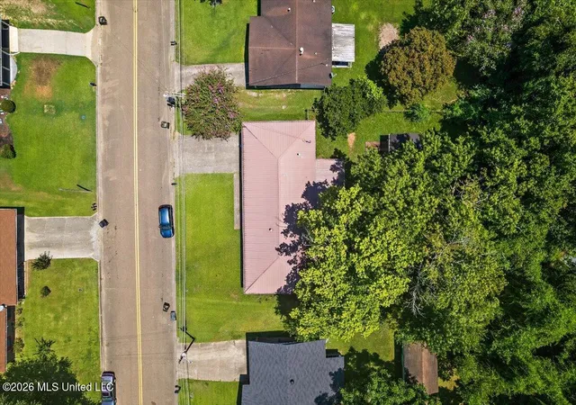 35th image of 102 Belva Dr, Vicksburg, MS 39180 | MLS# 4158004