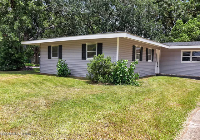 2nd image of 1910 Meadowbrook St, Pascagoula, MS 39567 | MLS# 4158256
