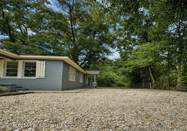 Photo 3 of Single family home for sale at 520 1st Street, Magee, MS 39111 | MLS# 4158553 | Listing updated on 2026-09-11