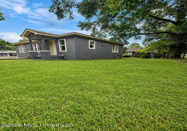 Photo 4 of Single family home for sale at 520 1st Street, Magee, MS 39111 | MLS# 4158553 | Listing updated on 2026-09-29