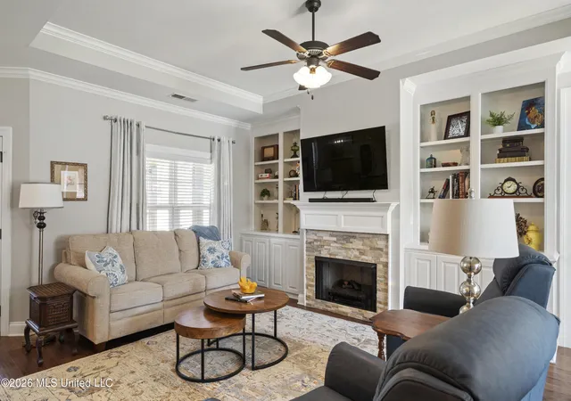 Photo 4 of Sale Pending at 4389 W Vineyard Dr, Southaven, MS 38672 | MLS# 4158848 | Listing updated on 2026-09-08