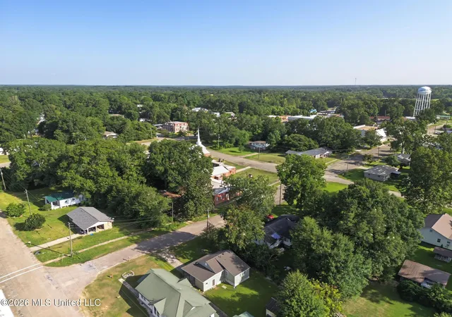 4th image of 205 S 2Nd St, Lumberton, MS 39455 | MLS# 4159525