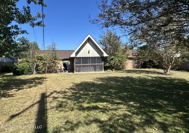 Photo 3 of Sale Pending at 1213 Peggy Ln, Greenwood, MS 38930 | MLS# 4160915 | Listing updated on 2026-09-09