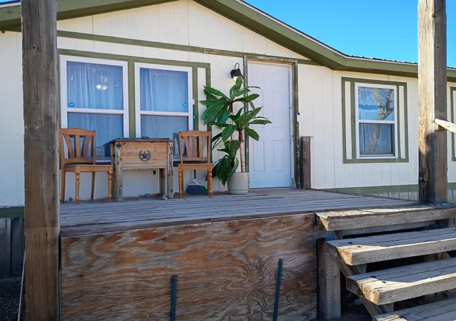1st image of 16 Jennifer St, Belen, NM 87002 | MLS# 1096673