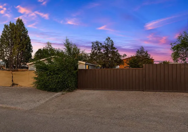 3rd image of 5010 5Th St Sw, Albuquerque, NM 87105 | MLS# 1108835