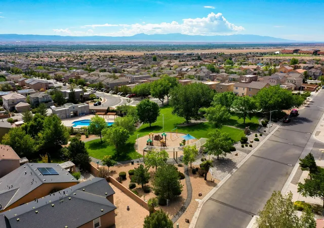 3rd image of 10648 Humphries Ln Sw, Albuquerque, NM 87121 | MLS# 1109259