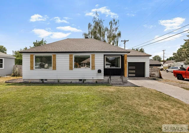 1st image of 204 Dewey Street, Blackfoot, ID 83221 | MLS# 2188312