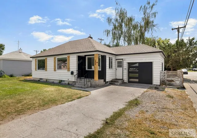 2nd image of 204 Dewey Street, Blackfoot, ID 83221 | MLS# 2188312