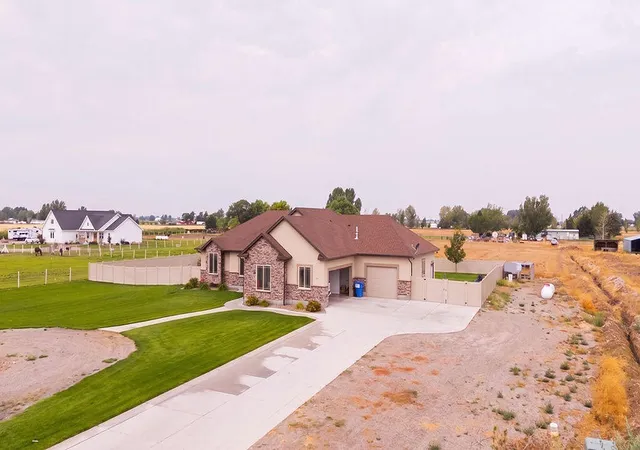 Photo 3 of Single family home for sale at 284 N 465 W, Blackfoot, ID 83221 | MLS# 2188623 | Listing updated on 2026-08-19