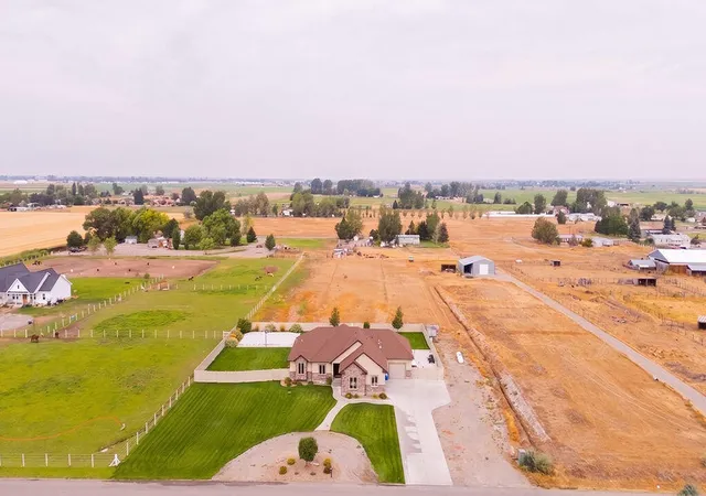 Photo 3 of Single family home for sale at 284 N 465 W, Blackfoot, ID 83221 | MLS# 2188623 | Listing updated on 2026-09-23
