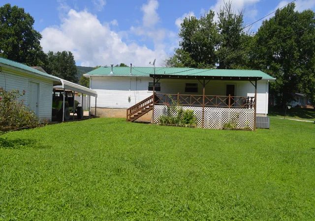 3rd image of 407 Standifer Cir, Dunlap, TN 37327 | MLS# 1526583