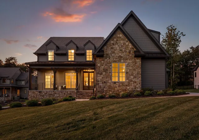 Photo 1 of Single family home for sale at 8293 Mountain Laurel Trl, Signal Mountain, TN 37377 | MLS# 1529988 | Listing updated on 2026-08-31