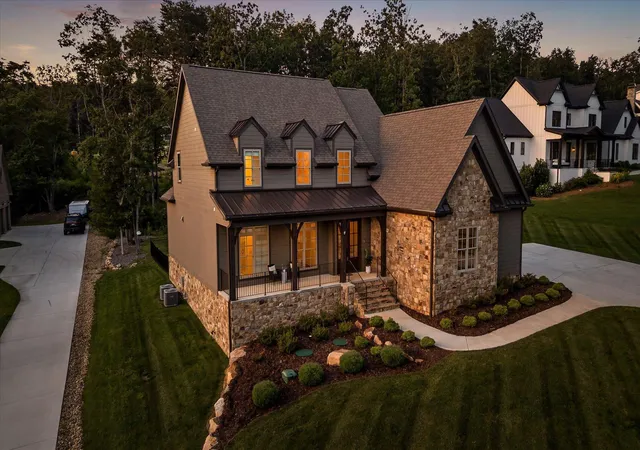 Photo 2 of Single family home for sale at 8293 Mountain Laurel Trl, Signal Mountain, TN 37377 | MLS# 1529988 | Listing updated on 2026-08-31