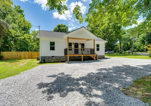 Photo 3 of Sale Pending at 701 Spencer St, La Fayette, GA 30728 | MLS# 1539247 | Listing updated on 2026-09-17