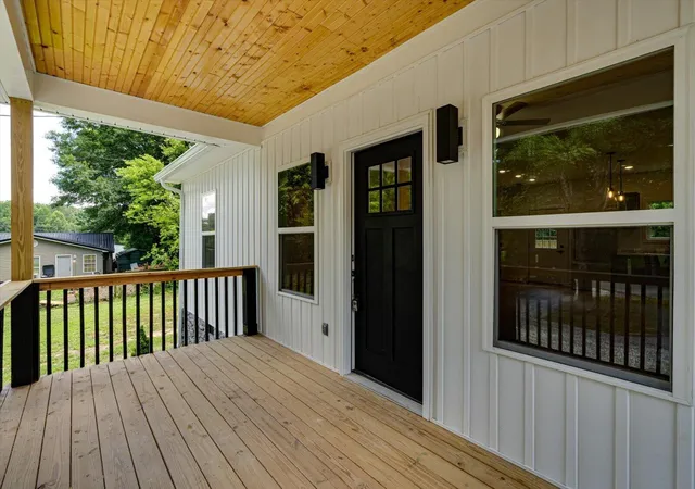 Photo 3 of Sale Pending at 701 Spencer St, La Fayette, GA 30728 | MLS# 1539247 | Listing updated on 2026-09-17