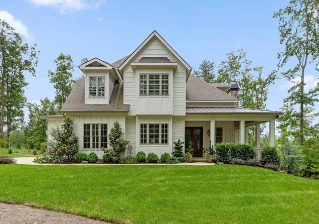 1st image of 1375 Wintergreen Ln, Signal Mountain, TN 37377 | MLS# 1532418