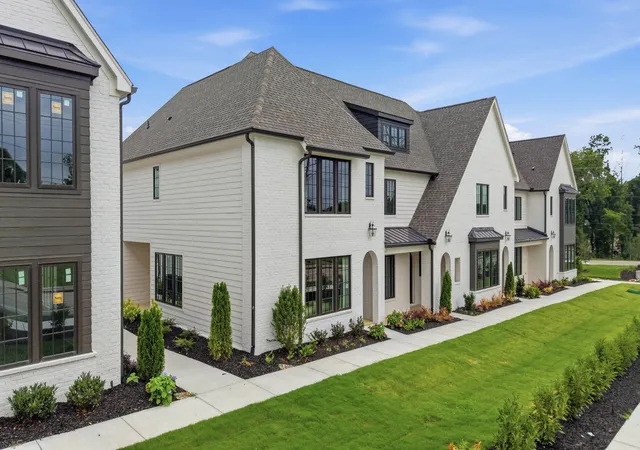 Photo 1 of Townhouse for sale at 1858 Dawson Cir, Chattanooga, TN 37421 | MLS# 1532450 | Listing updated on 2026-09-10