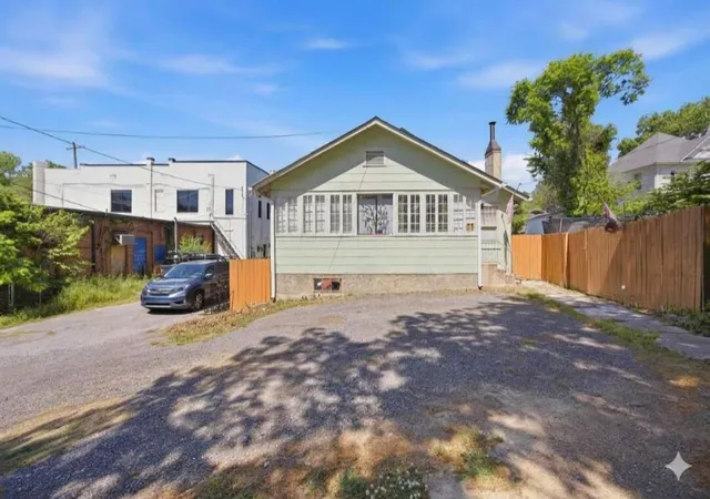 Photo 2 of Single family home for sale at 11 W Brow Ter, Chattanooga, TN 37411 | MLS# 1533042 | Listing updated on 2026-09-03