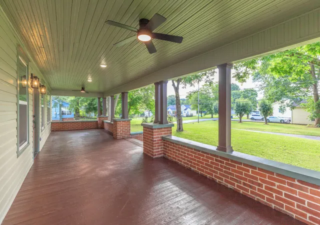 Photo 3 of Single family home for sale at 912 S Chattanooga St, La Fayette, GA 30728 | MLS# 1539084 | Listing updated on 2026-10-02