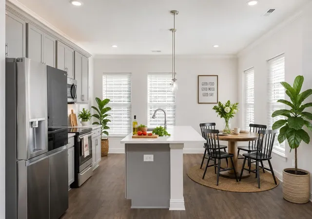 Photo 3 of Townhouse for sale at 1978 Mitchell Ave #21, Chattanooga, TN 37408 | MLS# 1535665 | Listing updated on 2026-09-21
